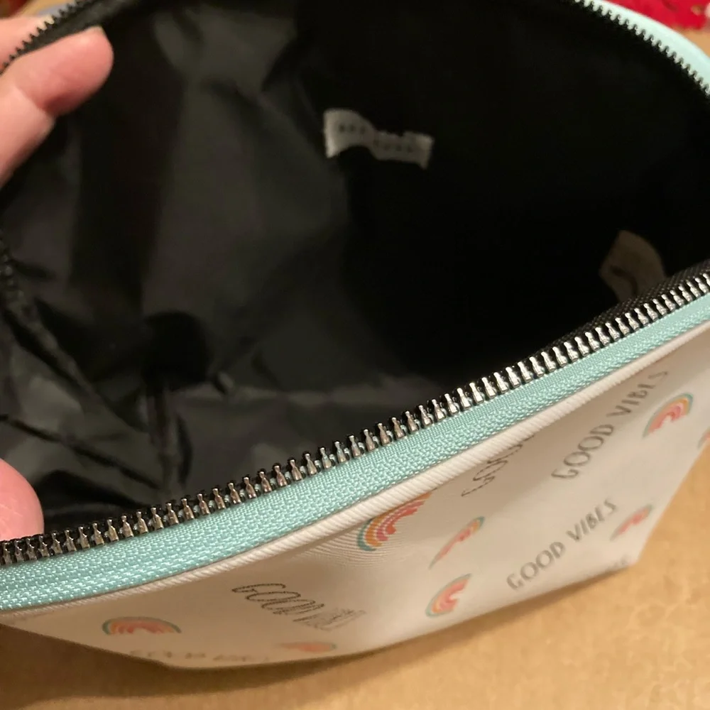 Rae Dunn 🌈 Cosmetic Case - Picture 2 of 3